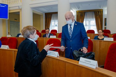 Более 2 млрд будет направлено на поддержку семей с детьми